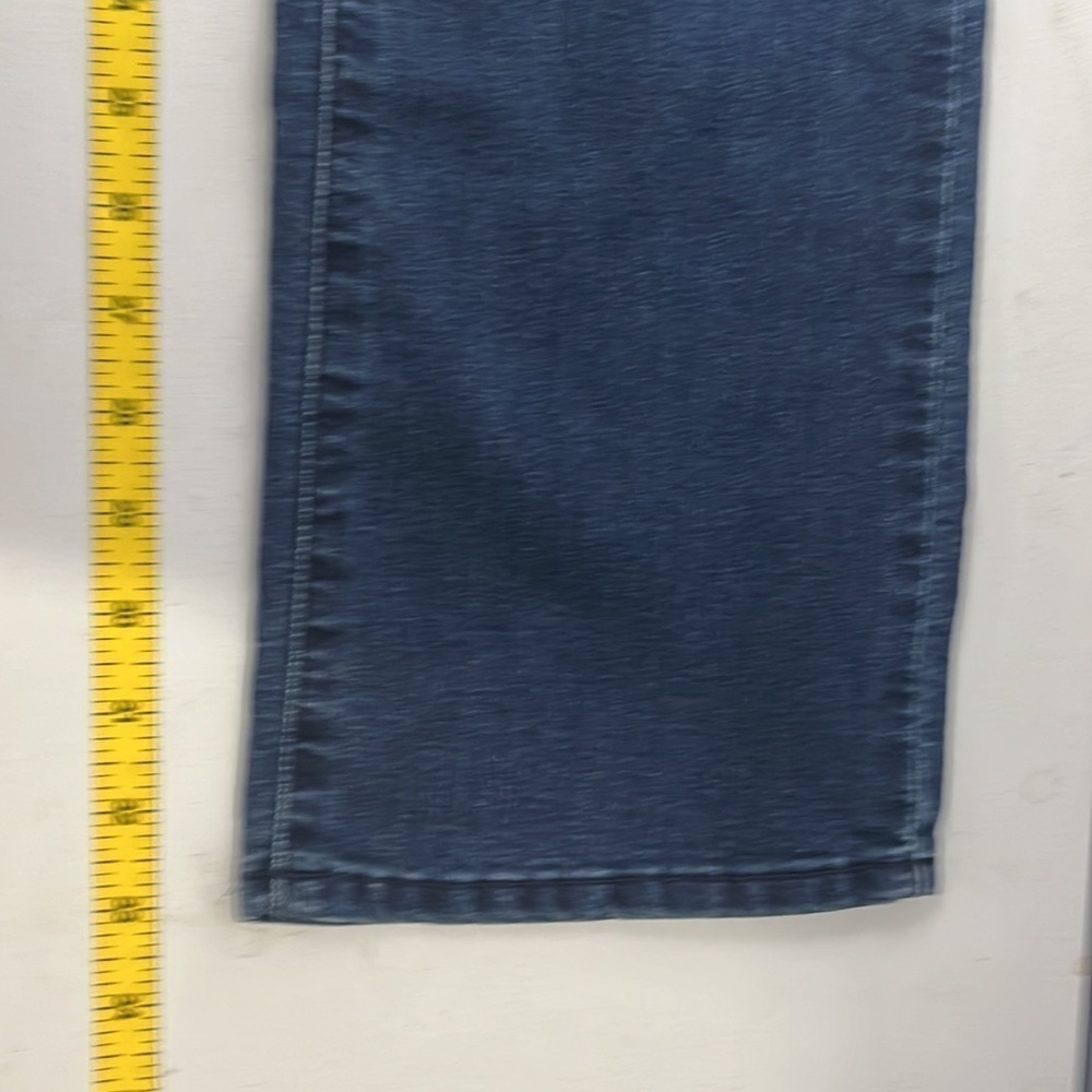 Guess Low Rise Straight Leg Jeans - Picture 8 of 9